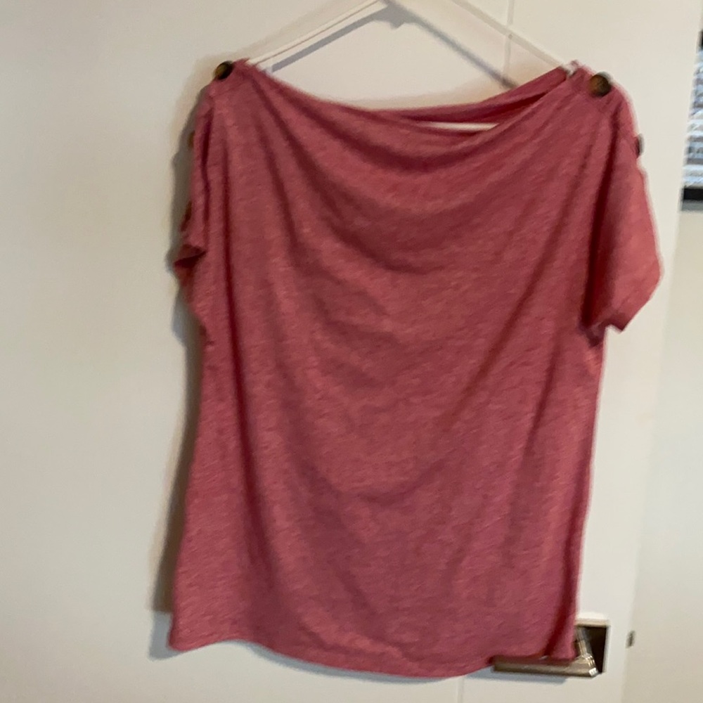 Boat neck T-shirt size: large